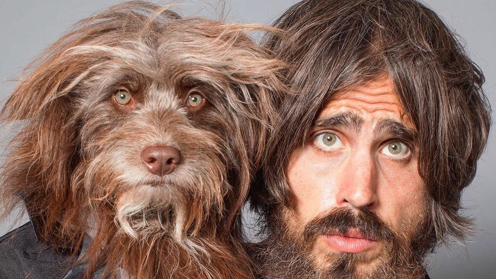 Topher y Rosenberg son tan parecidos...¡que hasta se visten igual!