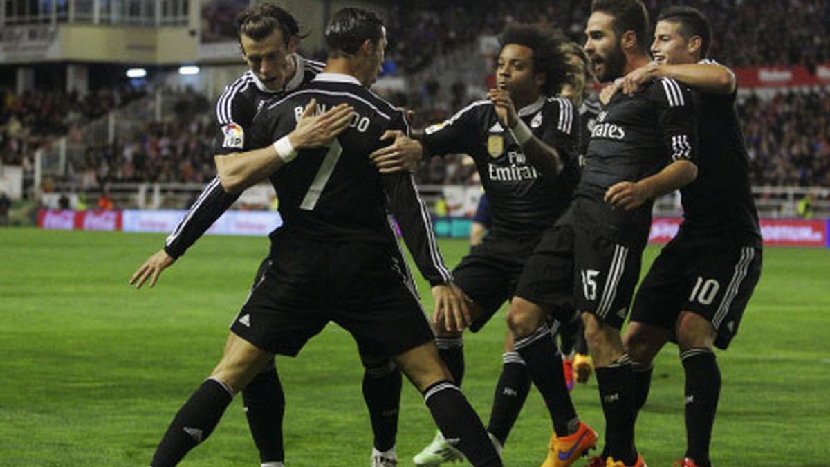 El Real Madrid gana en Vallecas para seguir la estela del Barça