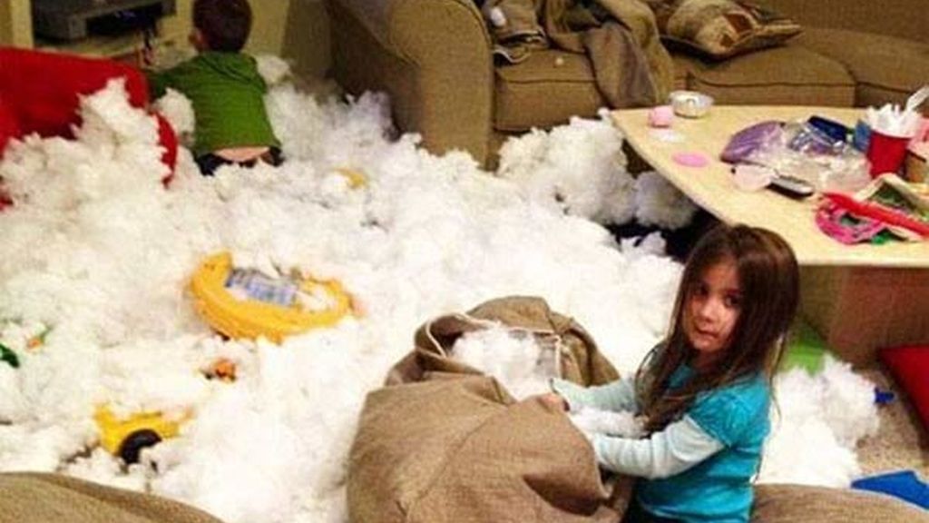 ¿Qué hay que hacer cuando un niño hace una trastada, enfadase o reírse?