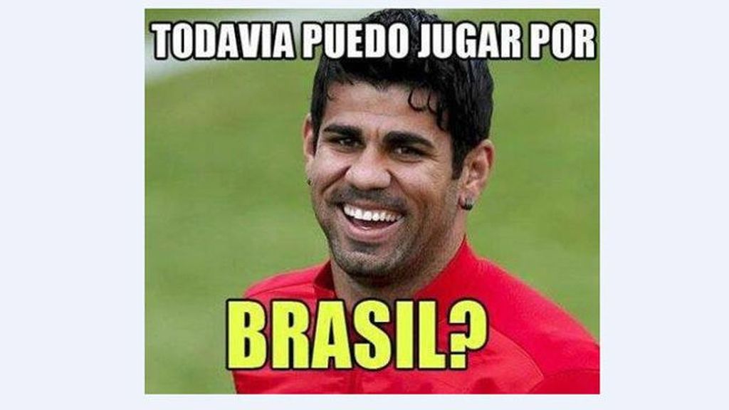 Humor en la red: Las ovejas de la defensa española contra el vuelo de Van Persie