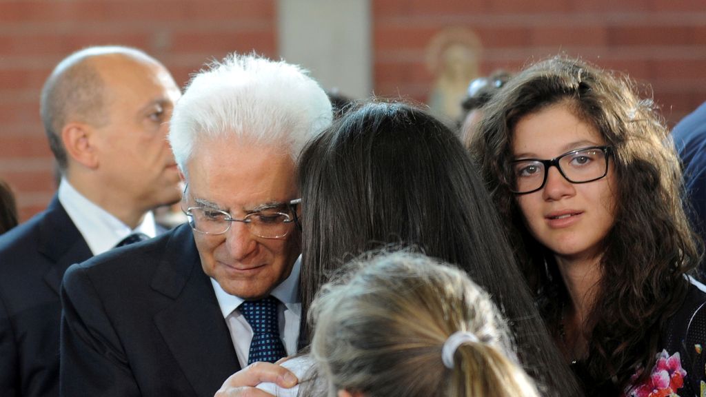 El presidente de Italia acude al funeral de las víctimas del terremoto