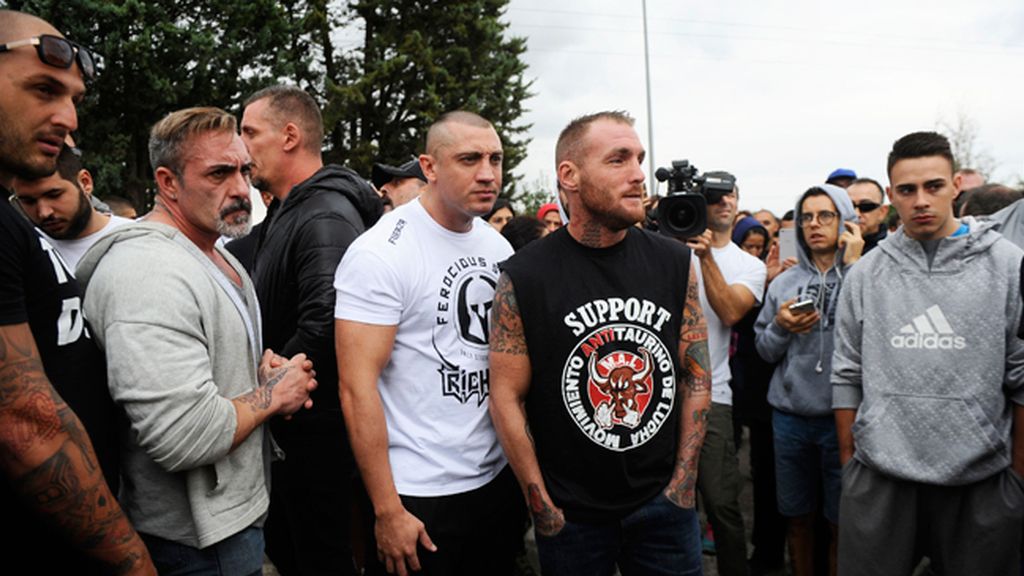 A golpes en Tordesillas por el ‘Toro de la Peña’