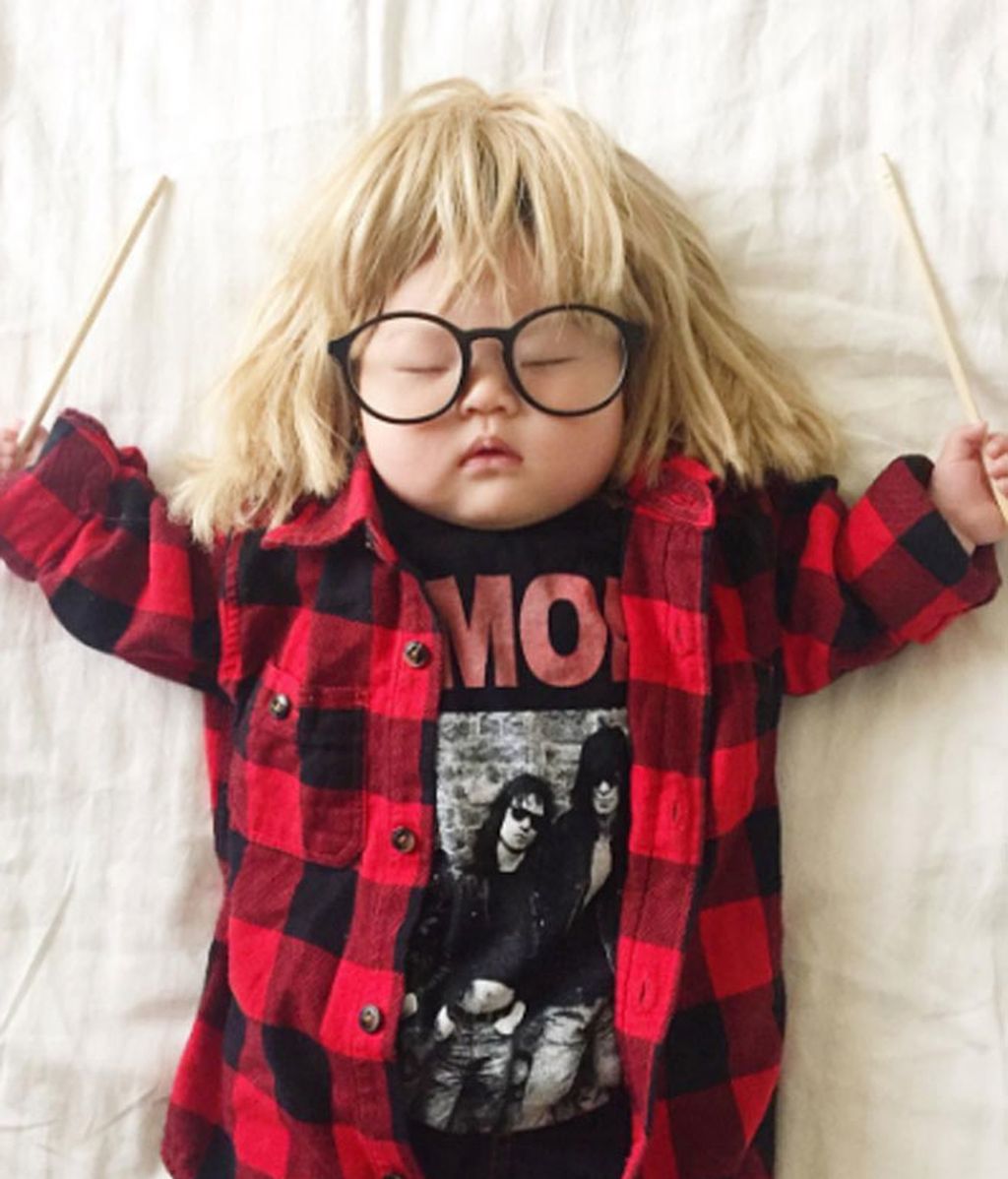 Fotografía a su hija disfrazada de populares personajes