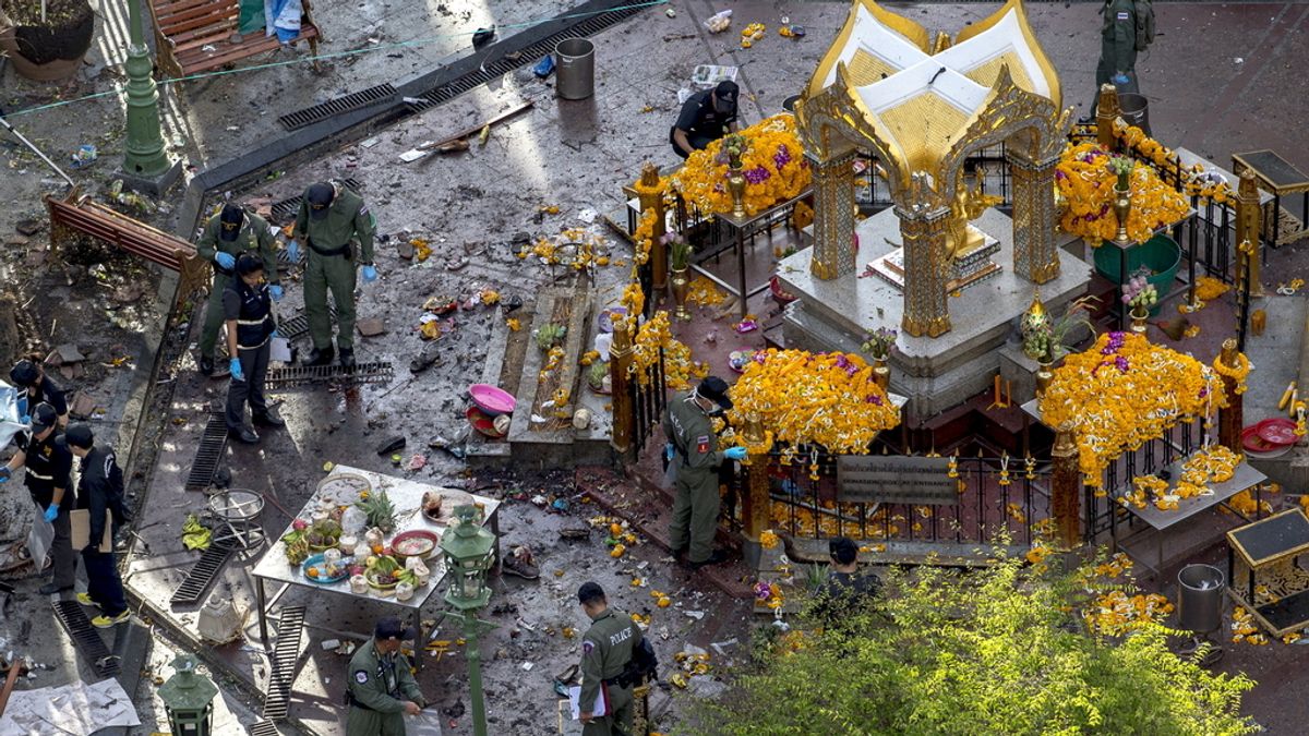 Decenas de muertos por la explosión de una bomba en el centro de Bangkok