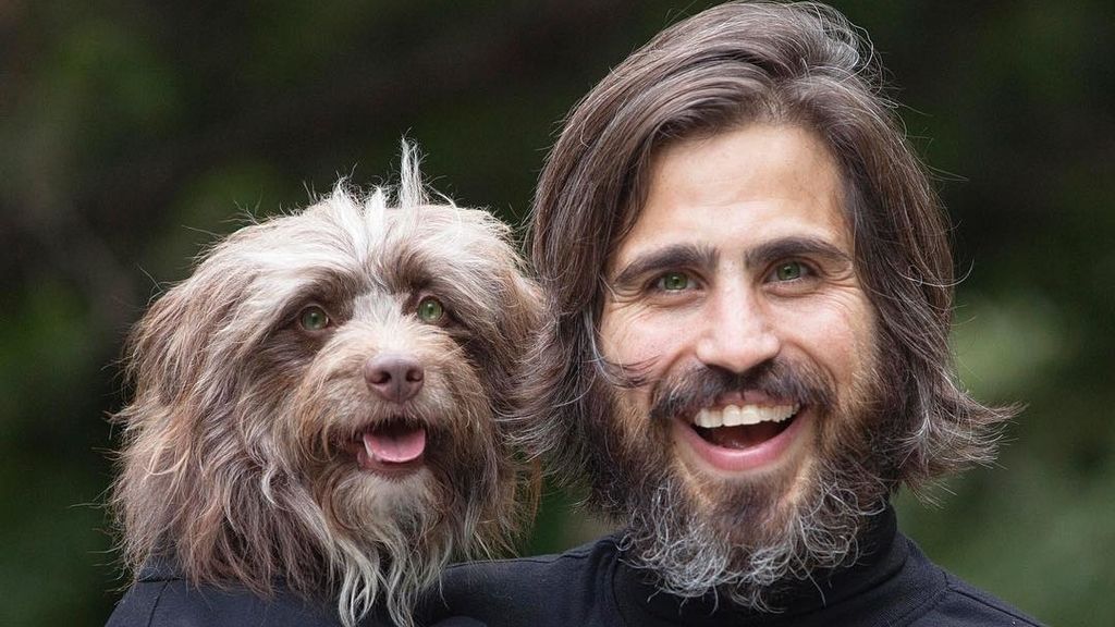 Topher y Rosenberg son tan parecidos...¡que hasta se visten igual!