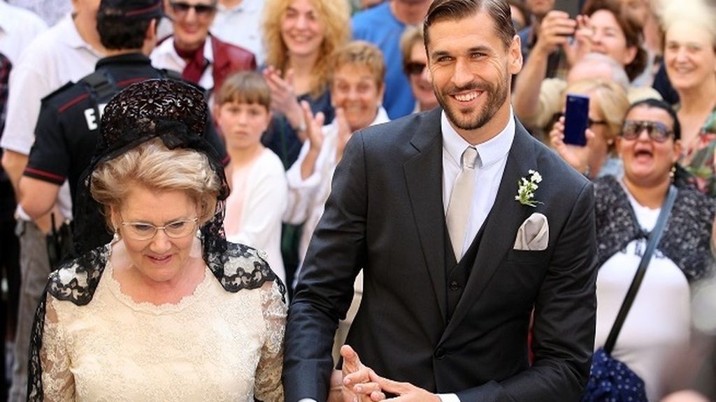 San Sebastián se vuelca con la boda de Fernando Llorente y María Lorente