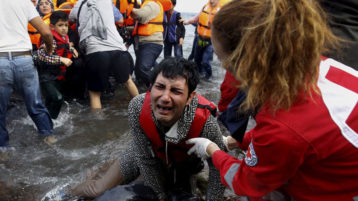 Rescate de refugiados en Lesbos, Cruz Roja