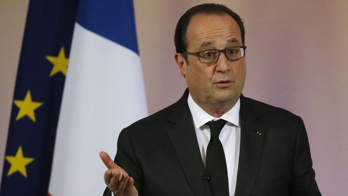 Hollande durante una rueda de prensa