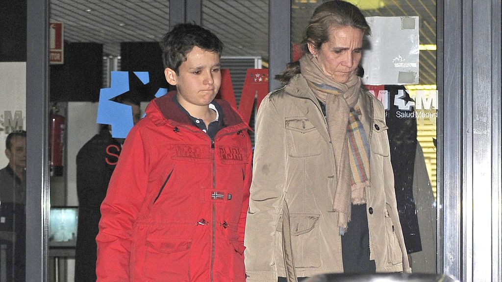 La infanta Elene apoya a su exmarido tras la muerte de su madre