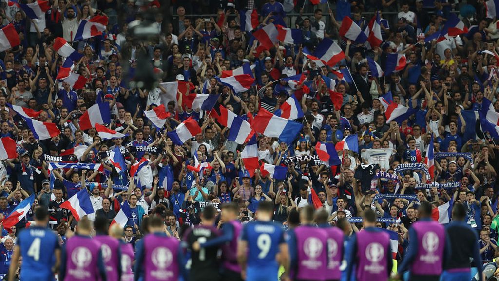 La anfitriona celebra su primera victoria (10/06/2016)