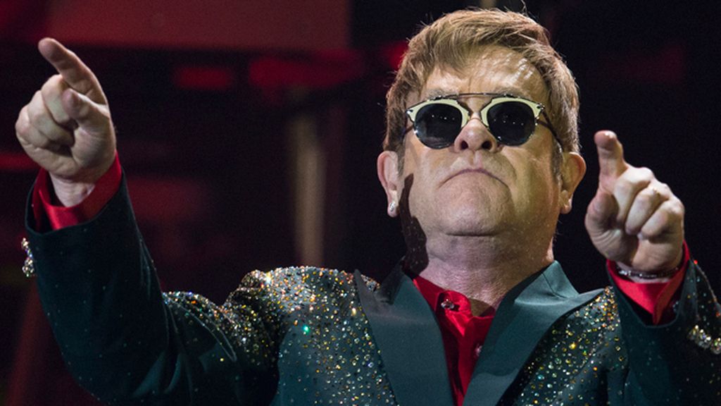 El cantante Elton John