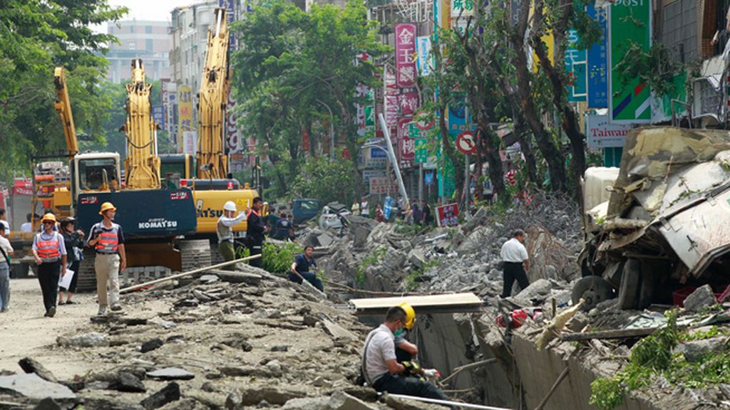 La ciudad de Kaohsiung ha quedado devastada