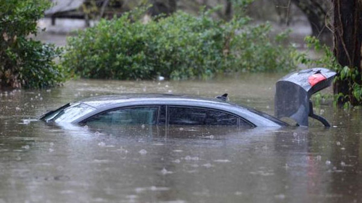 inundación, inundaciones, lluvias, coches inundaciones