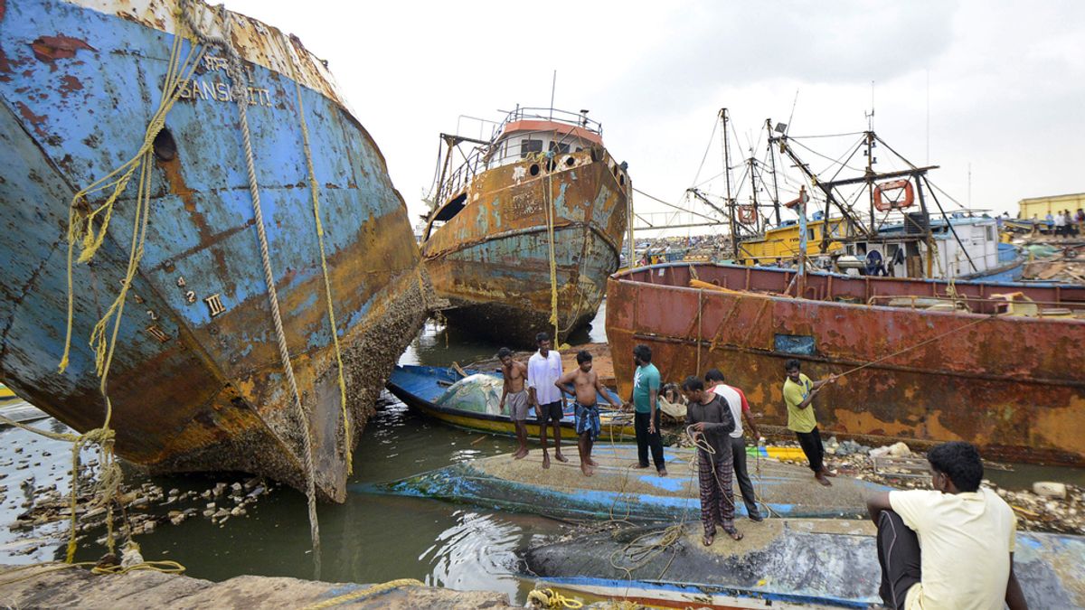 Mueren 22 personas en la India por el paso del ciclón 'Hudhud'