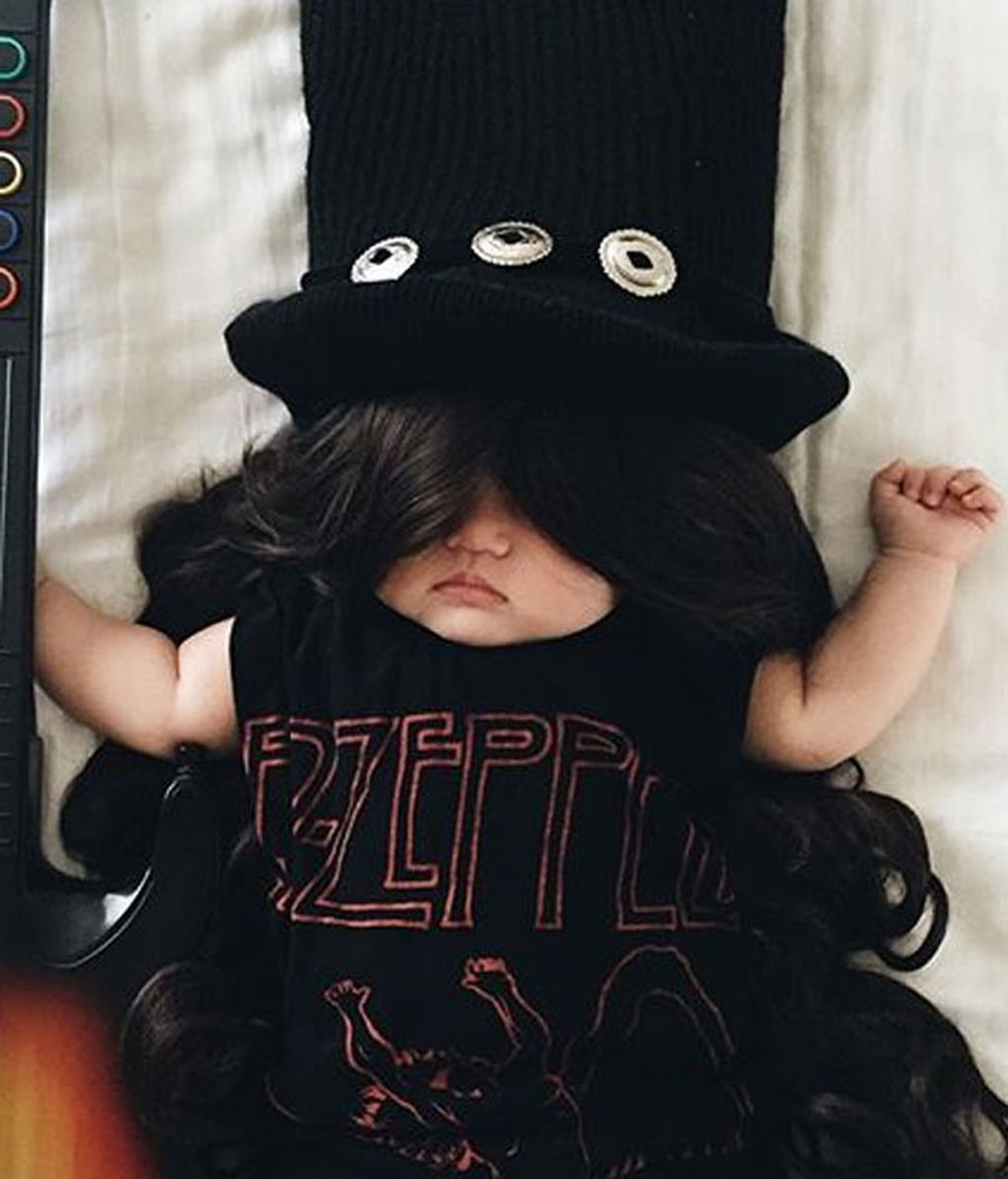 Fotografía a su hija disfrazada de populares personajes