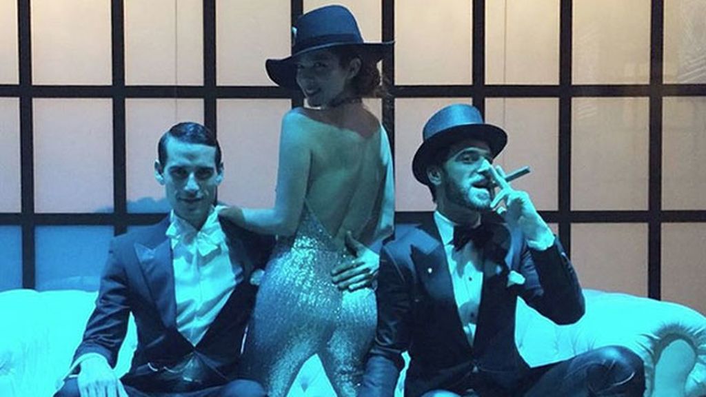 Daniel Duboy y Alfonso Bassave, el posado más sexy con la anfitriona