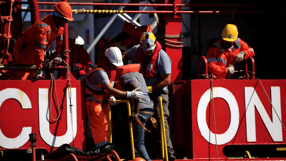 Save the Children rescata a 200 personas en el Mediterráneo, entre ellas 40 niños
