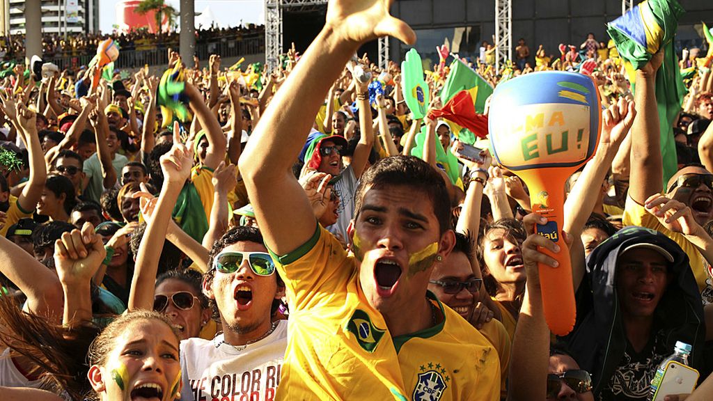 Las calles de Brasil se tiñeron de amarillo