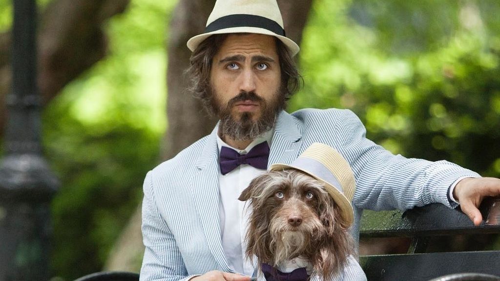 Topher y Rosenberg son tan parecidos...¡que hasta se visten igual!