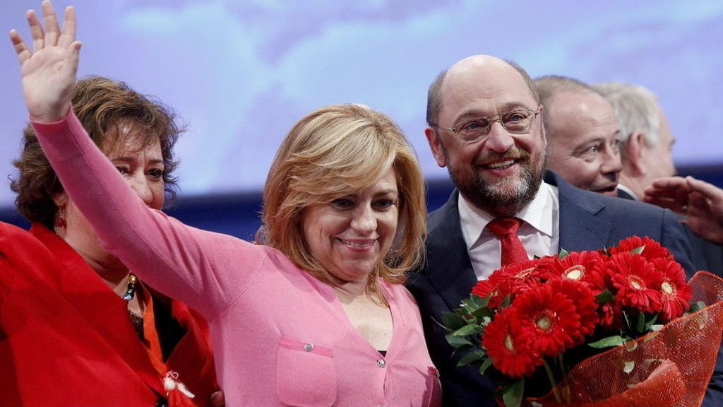 Martin Schulz y Elena Valenciano en una imagen de archivo
