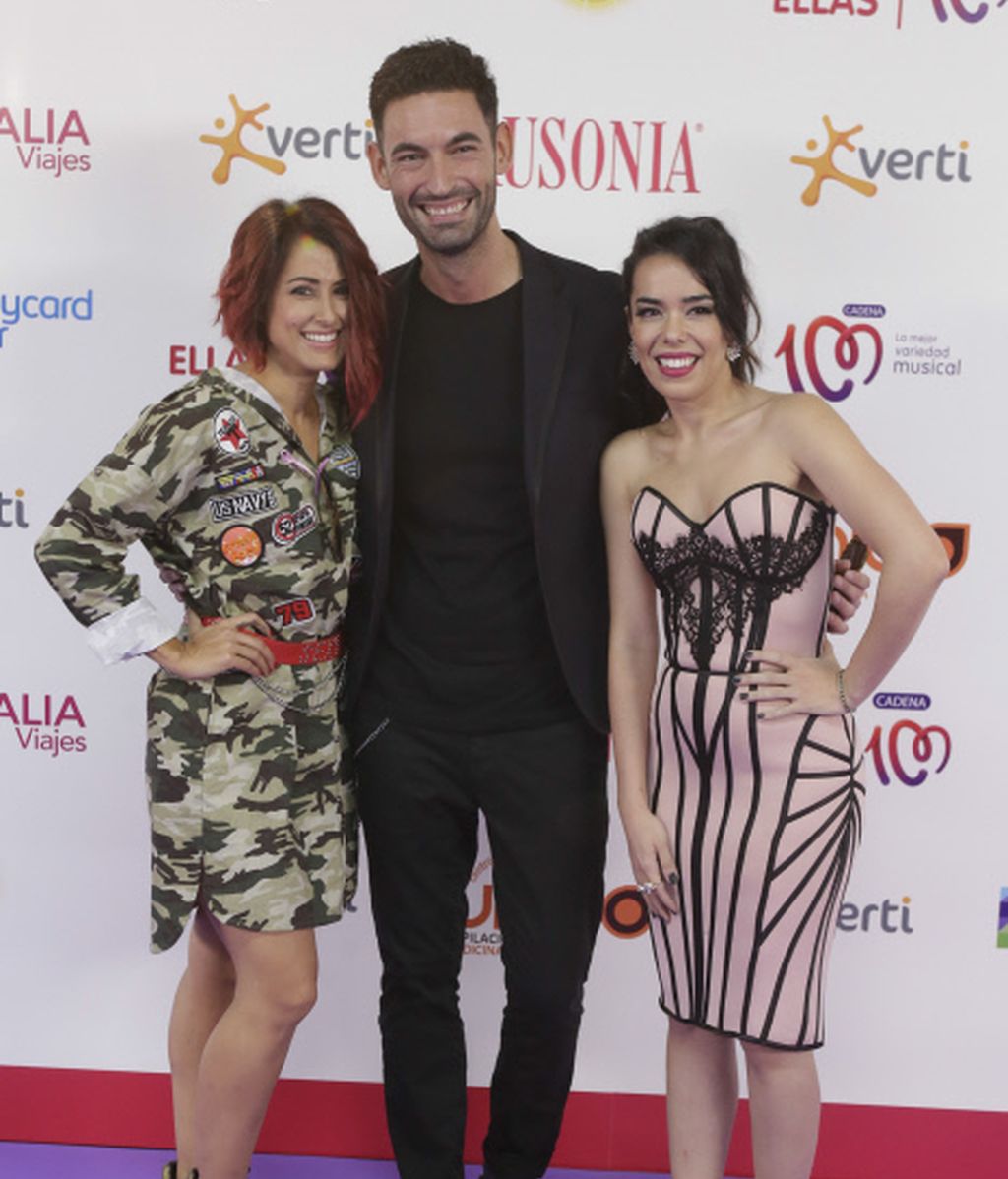 La alfombra rosa del concierto de Cadena 100 'Por ellas': Los looks de los famosos