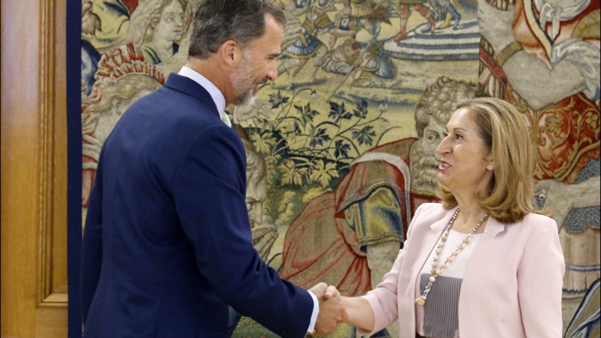 Felipe VI se reúne con Ana Pastor