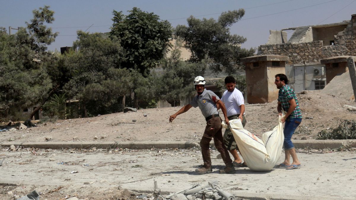 Un ataque aéreo en Alepo mata a 16 personas cuando acudían a un funeral