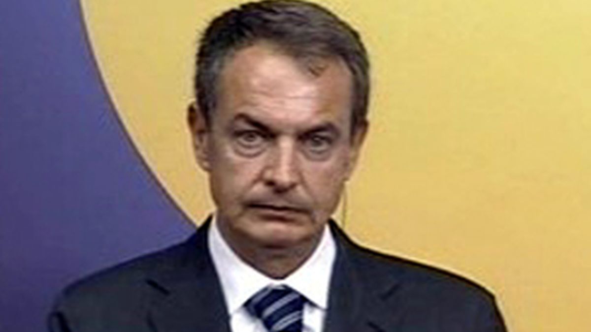 Zapatero prepara la presidencia de la UE