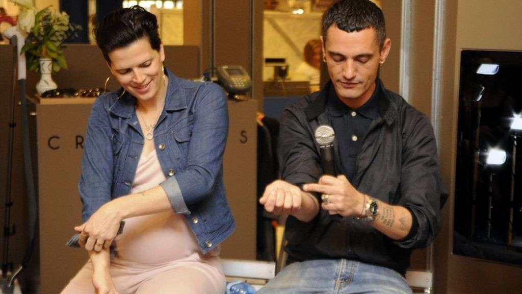 David Delfín presenta sus propuestas para el verano junto a Bimba Bosé