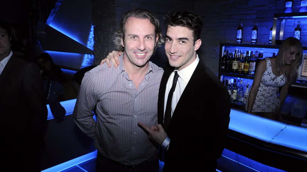 Israel Rodríguez junto a Luis Miguel