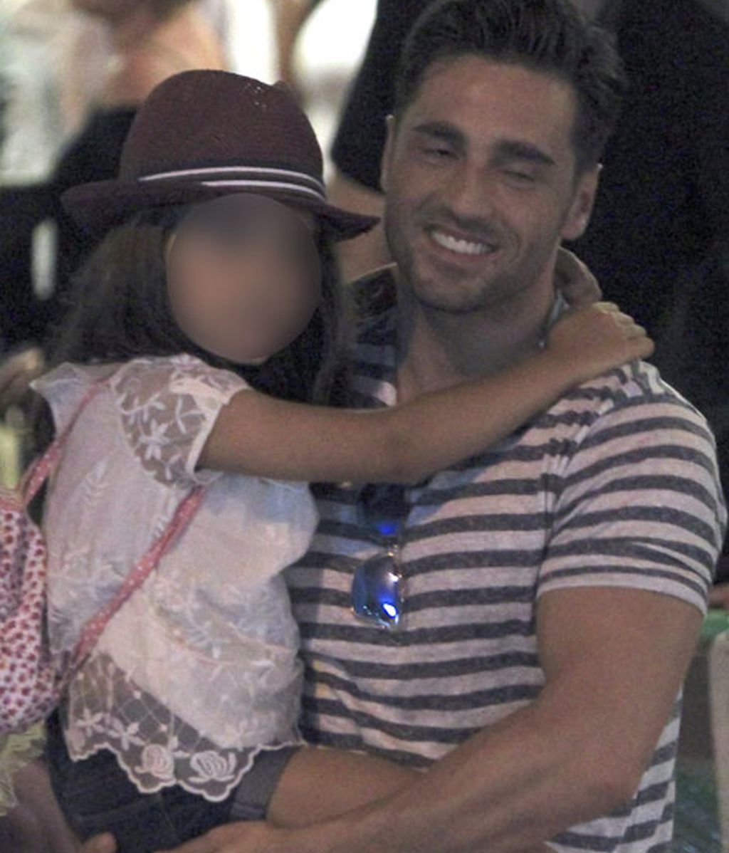Paula y Busta aterrizan en Ibiza