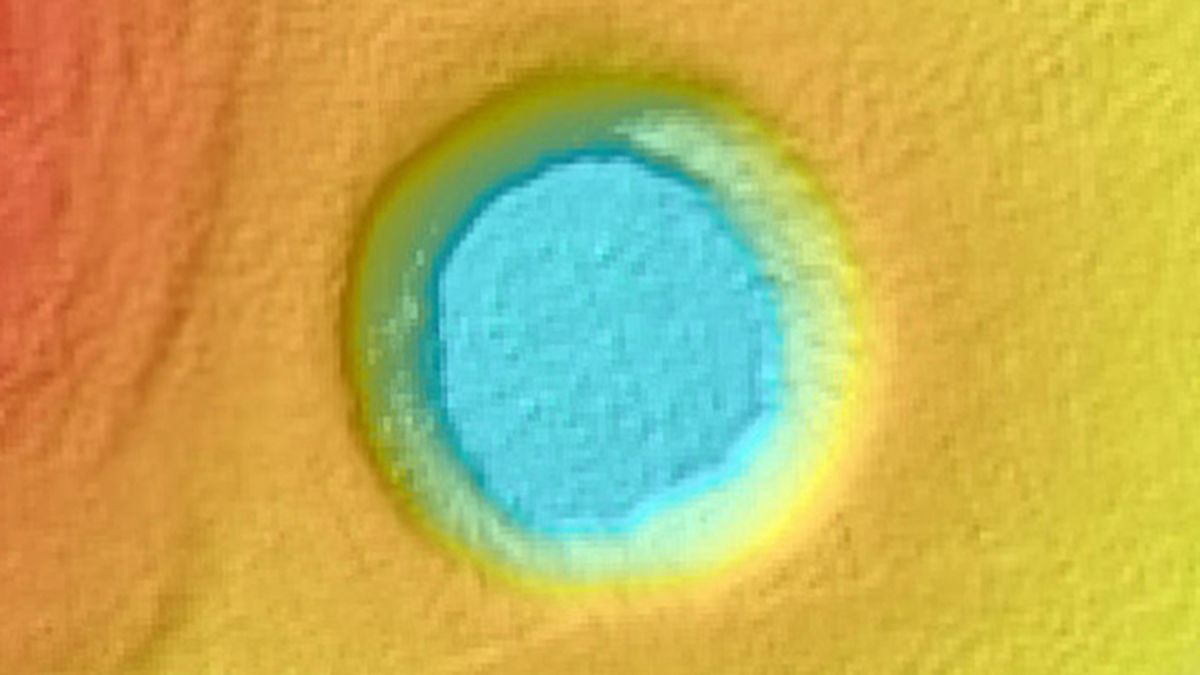 Hallan un gigante 'cráter loco' en un lago suizo con perfecta forma redonda