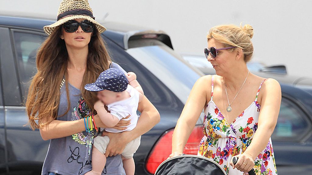 Las primeras vacaciones de Enzo, el hijo de Guti y Romina, en  Ibiza