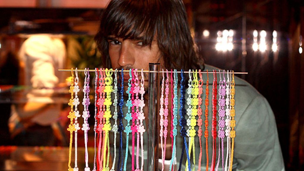 Las 'celebrities' lucen las pulseras del verano