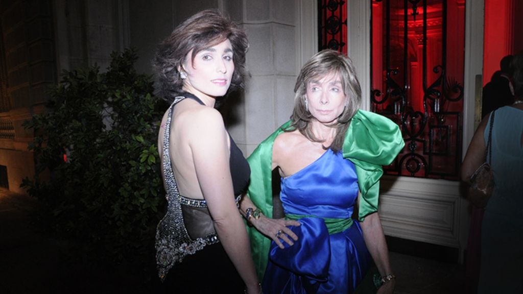 Paloma Segrelles acudió a la fiesta junto a su madre Paloma Arenaza