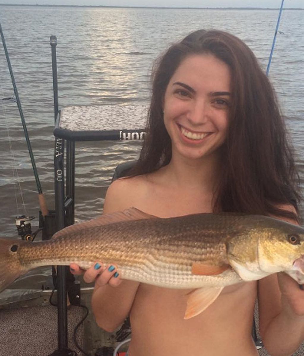 #Fishbra, la moda de utilizar un pez como sujetador