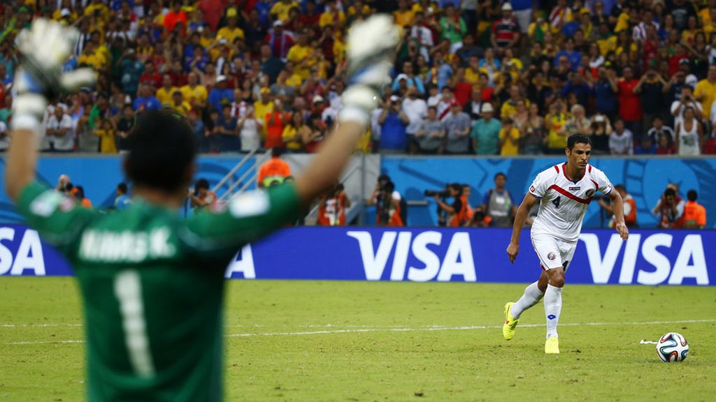Navas celebraba la victoria antes de que Umaña lanzase el último penalti