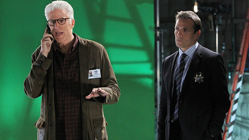 C.S.I Miami: 'Coronada' T10xP08