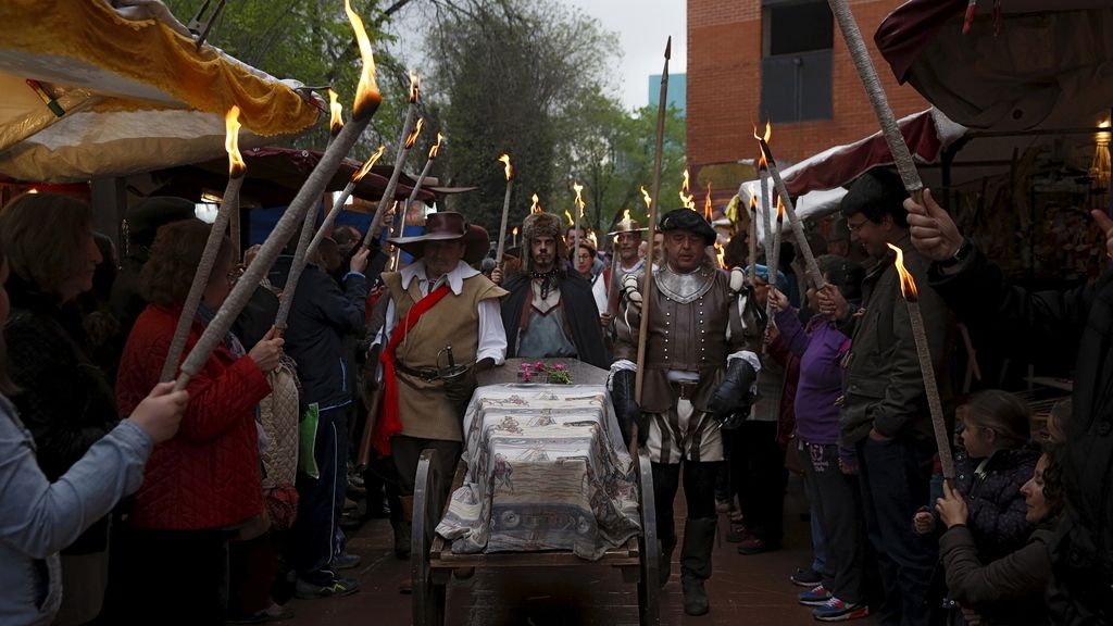Homenaje a Cervantes en las calles de Alcalá de Henares