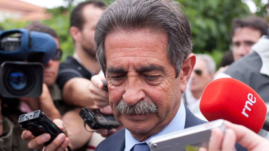 Dolor y grandes recuerdos en el funeral de Seve