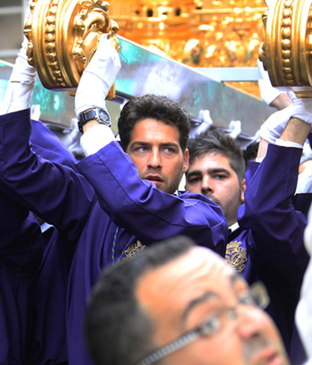 Los famosos se van de procesión