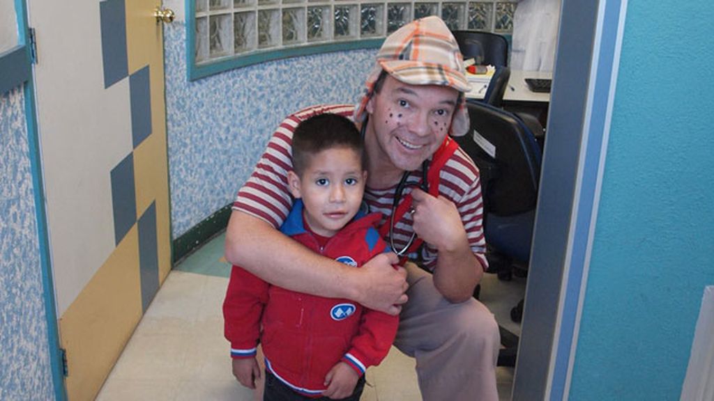 Ser un niño, enfermar de cáncer y que te cure tu superhéroe favorito