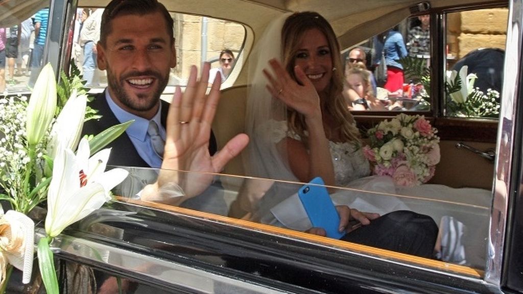 San Sebastián se vuelca con la boda de Fernando Llorente y María Lorente