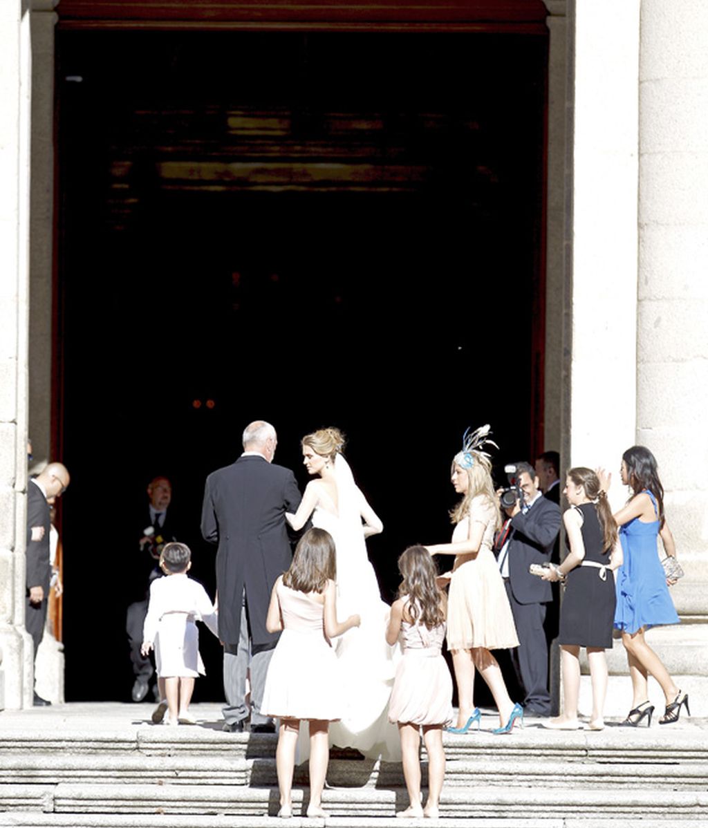 Carlos Baute se casa por todo lo alto en El Escorial
