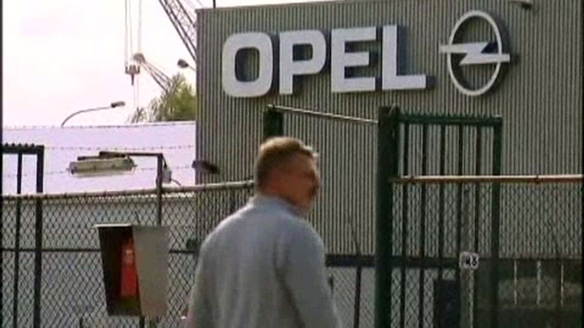 Los sindicatos, nerviosos tras la venta de Opel
