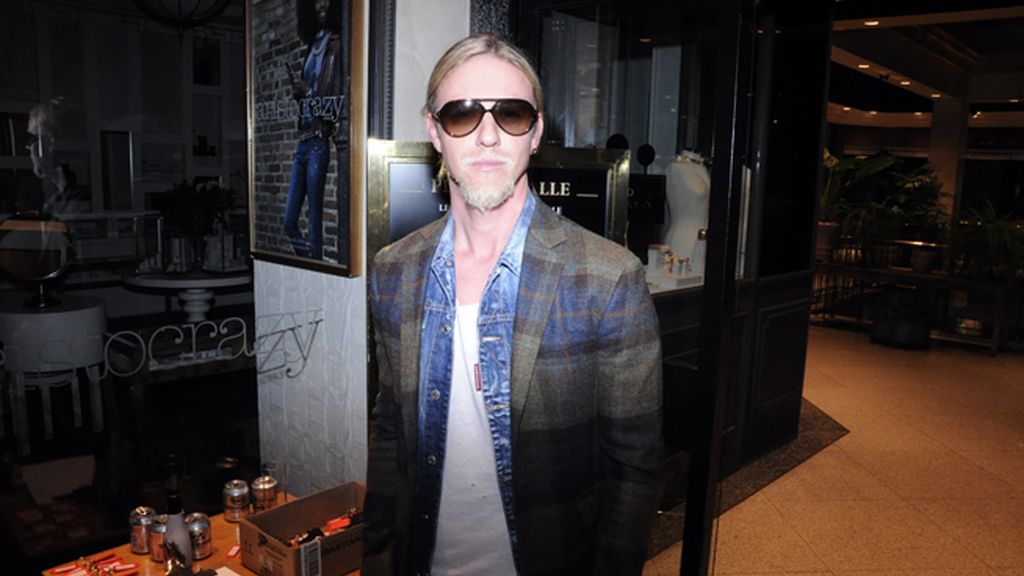 Guti fue otro de los amigos de Lorena Morlote que acudió a la fiesta