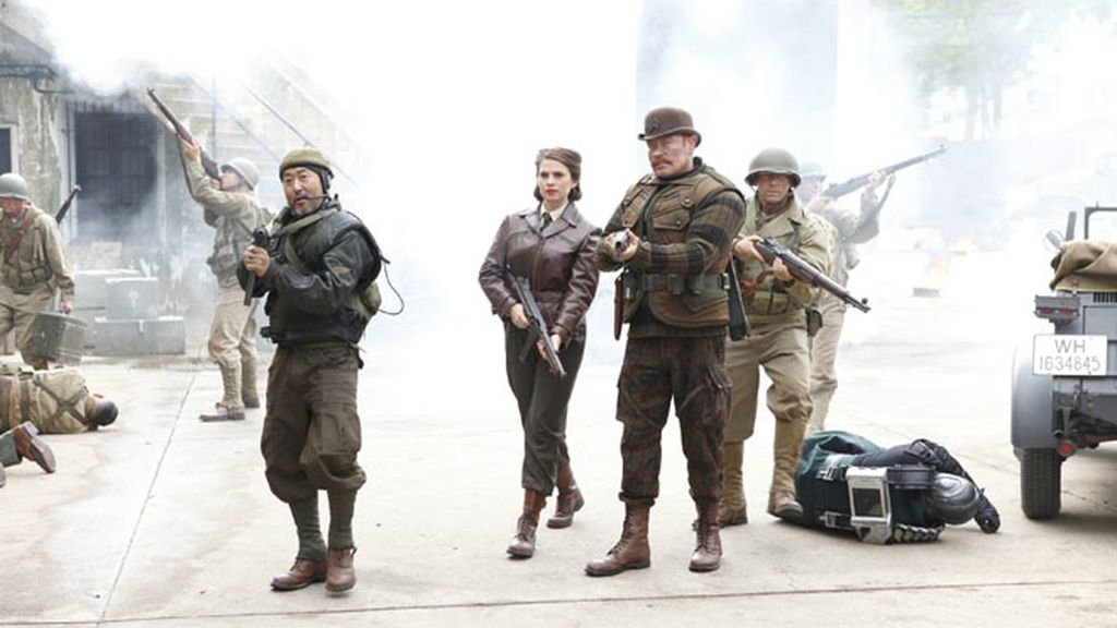 Primeras fotos de los capítulos 'Sombras' y 'Pesada es la cabeza'