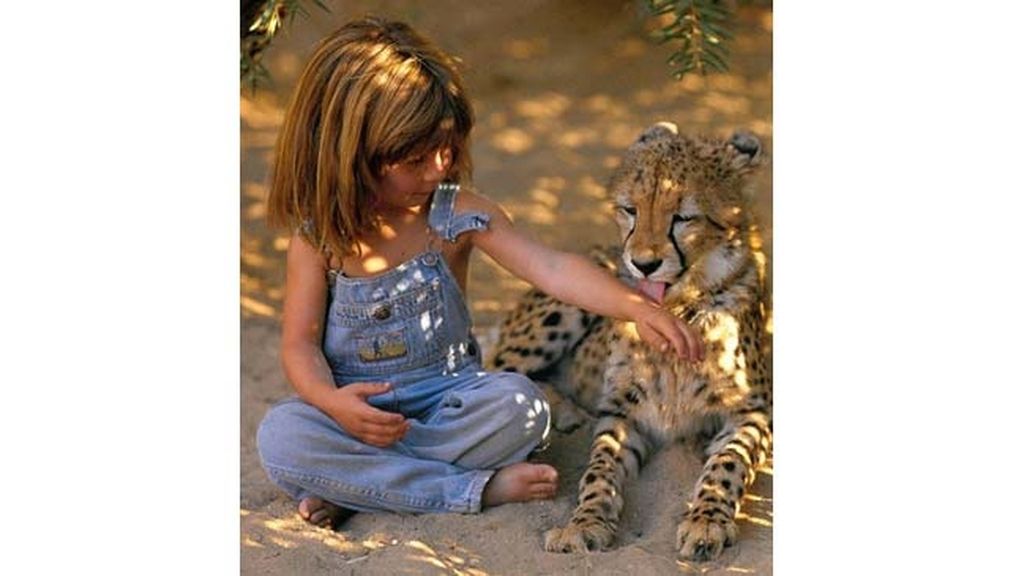 La vida de una niña que se crio en la selva africana