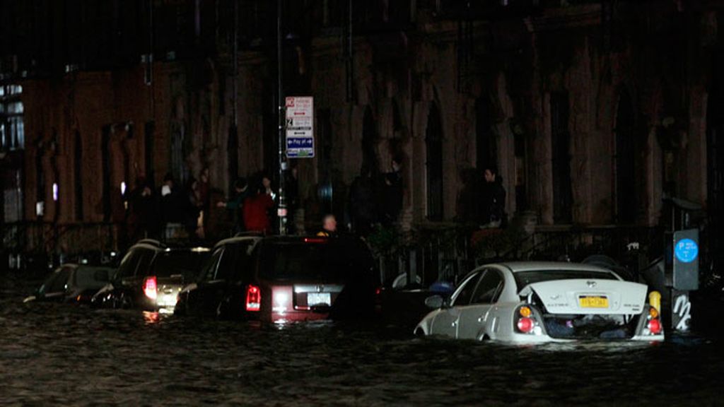 Con el agua al cuello y sin luz en Nueva York