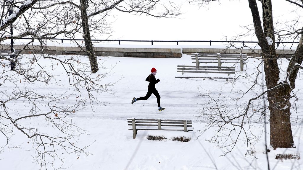 La tempestad de nieve que azota EEUU, en imágenes